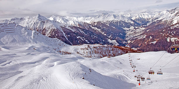 istock Ski piste in the mountains in winter 501751412
