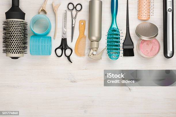 Professionelle Friseurtools Und Accessoires Mit Copyspace An Der Unterseite Stockfoto und mehr Bilder von Werkzeug