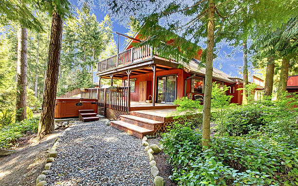 istock Red countryside house backyard 501780479
