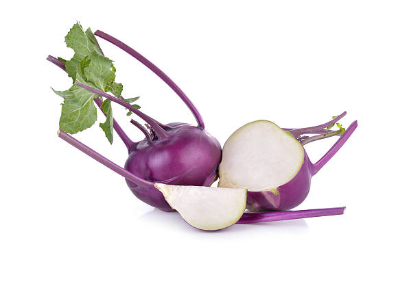 コールラビ根本的にリーフとステムに白背景 - kohlrabi on food ripe ストックフォトと画像