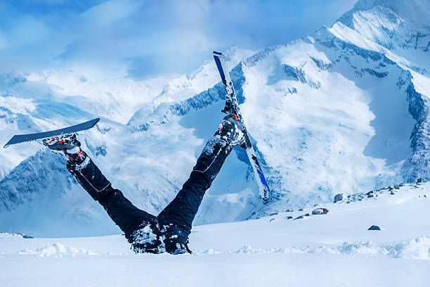 初心者のスキーヤー - action snow adult skiing ストックフォトと画像