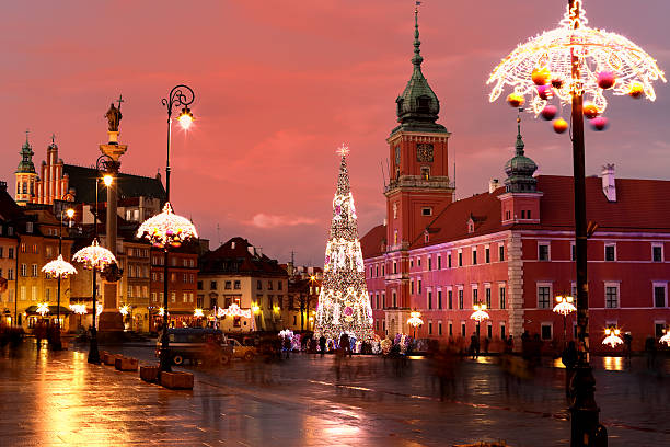 ワルシャワのクリスマス - warsaw old town square ストックフォトと画像