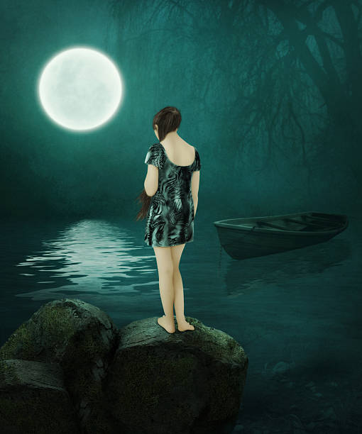 istock The girl in the moonlight 501824014