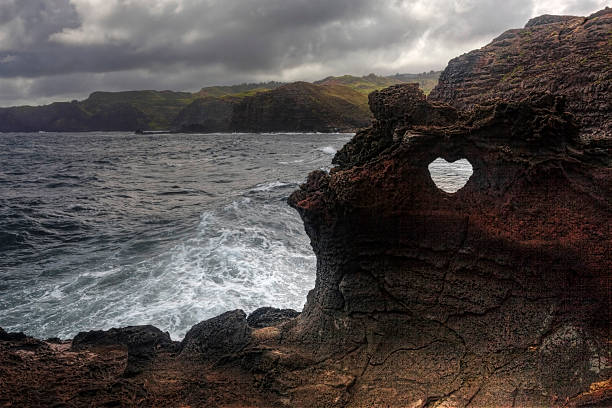 istock Heart shape at Nakalele in Hawaii 501854712