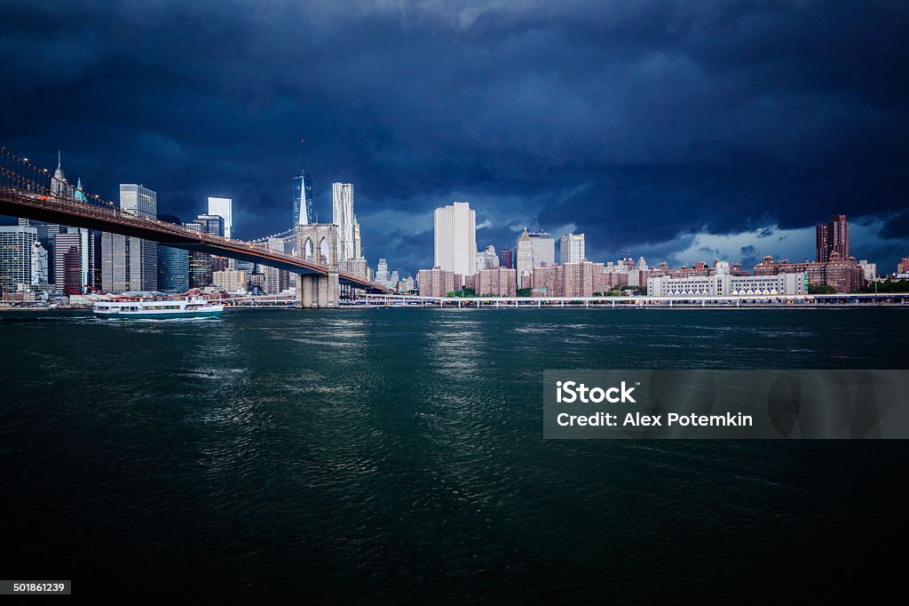 Gewitter über Manhattan. - Lizenzfrei Abenddämmerung Stock-Foto