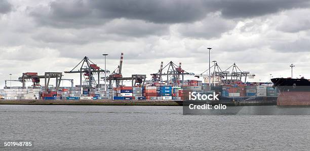 Puerto De Rotterdam Waalhaven Foto de stock y más banco de imágenes de Puerto - Puerto, Rótterdam, Panorámica