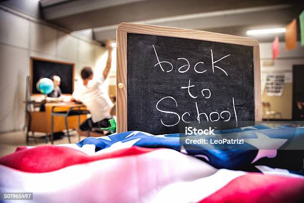Zurück To School Stockfoto und mehr Bilder von Amerikanische Flagge - Amerikanische Flagge, Amerikanische Kontinente und Regionen, Ausrüstung und Geräte
