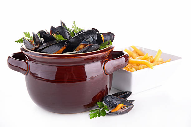 istock mussel and french fries 501997549