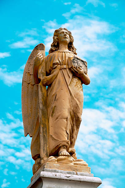 istock Statue in the form of an angel 501998759