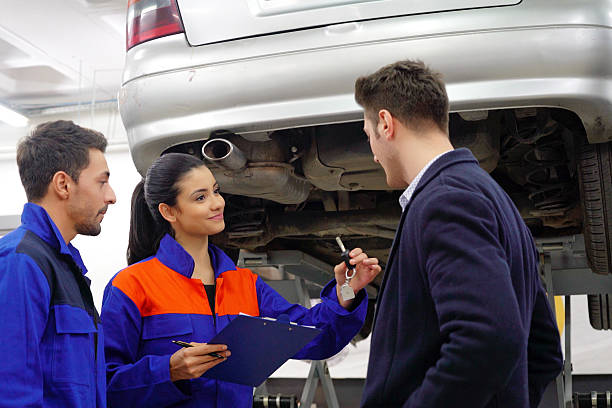 istock to deliver car 502014328
