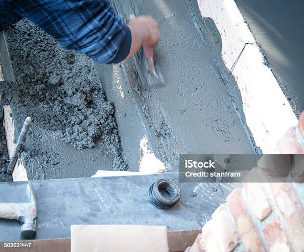 Nowe Cementu Kroki Są Przelać - zdjęcia stockowe i więcej obrazów Betonowy - Betonowy, Budować, Cement