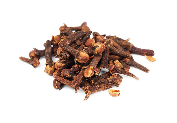 istock Cloves (spice) close-up isolated on white background 502022117