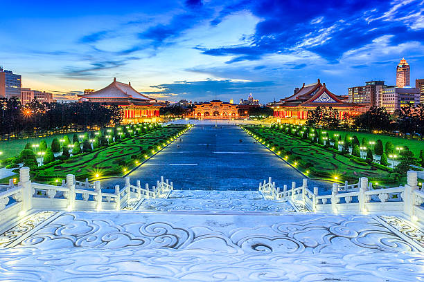 Chiang Kai Sek Memorial Hall at night
