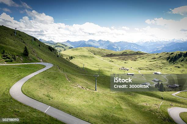 Monti Austriaco - Fotografie stock e altre immagini di Alpi - Alpi, Ambientazione esterna, Architettura