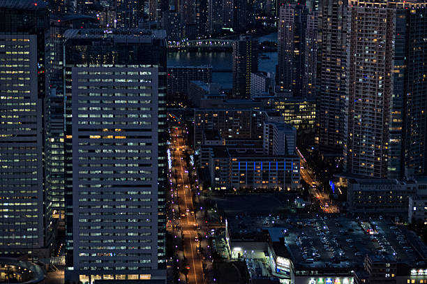 istock Streets that high-rise buildings lined 502118174
