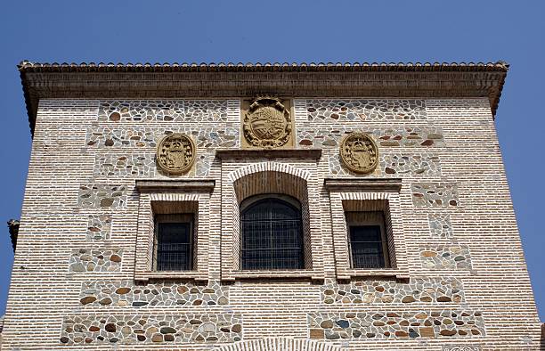 chiesa di santa maria dell'alhambra a granada, spagna - santa maria church foto e immagini stock