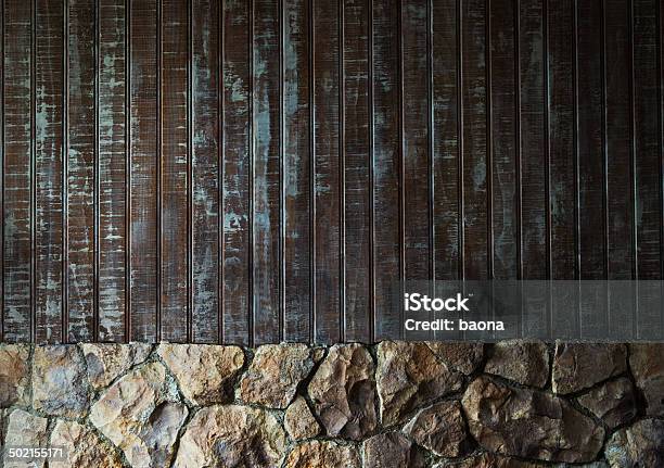 Holz Plank Stockfoto und mehr Bilder von Alt - Alt, Altertümlich, Alterungsprozess
