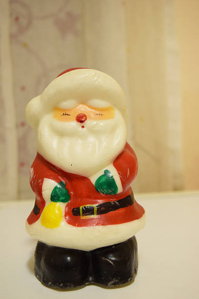 istock Santa Claus candle 502155980