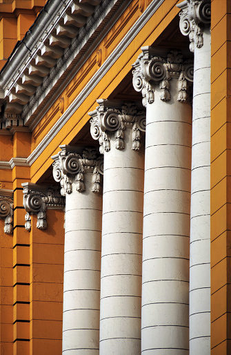 Lima, Peru: Beaux Arts school - Ionic order columns on the façade - Escuela Nacional de Bellas Artes - photo by M.Torres