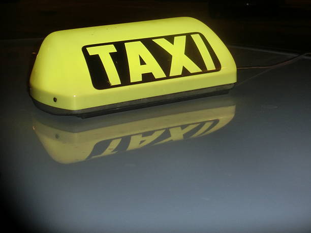 istock taxi 502162650