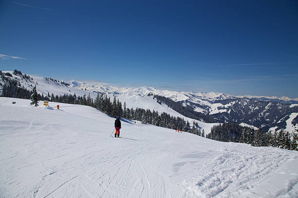 hochkönig skipiste mühlbach am - skiurlaub imagens e fotografias de stock