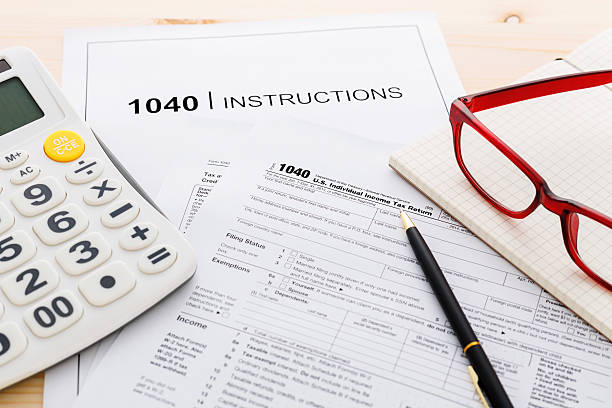 istock Income tax income return form and instructions 502178834