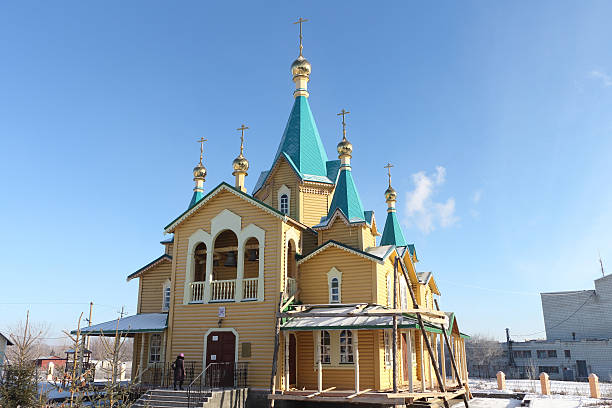 chiesa russa ortodossa della natività - siberia russia russian orthodox orthodox church foto e immagini stock