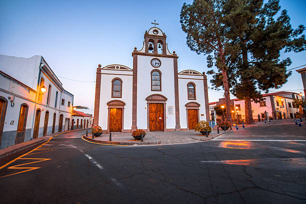 iglesia de san bartolomé de tirajana - isla bartolomé fotografías e imágenes de stock