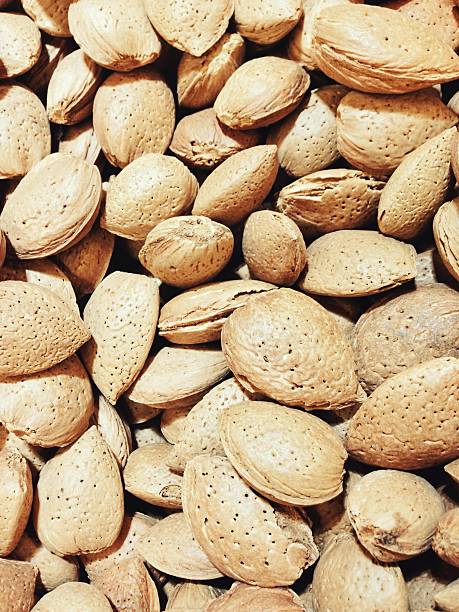 This is... nuts! - Almonds at the greengrocer's