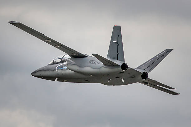textron airland scorpion nouvelles low-cost avions militaires - strafing photos et images de collection