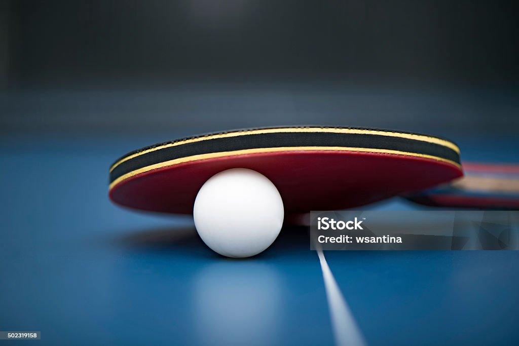 Pelota de tenis de mesa y el Bat - Foto de stock de Tenis de mesa libre de derechos