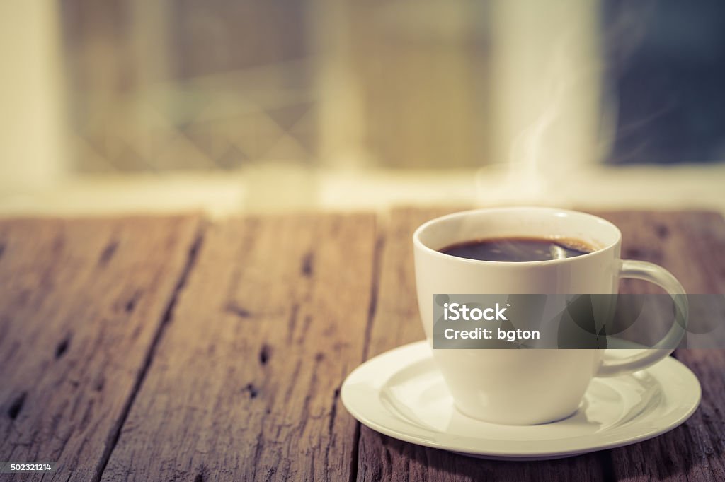 Taza de café caliente - Foto de stock de Taza de café libre de derechos