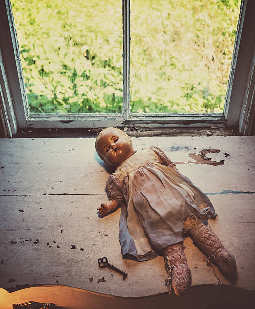 istock Young Girl's Past 502346497