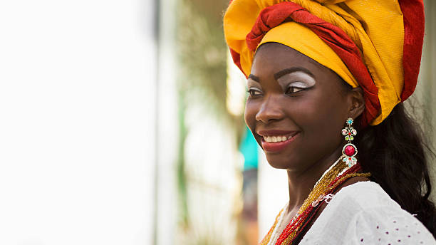 ブラジルの女性で覆った伝統的な服装 - salvador bahia state travel women ストックフォトと画像