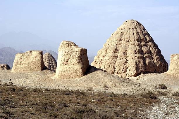 tombe, ningxia dinastia xia occidentale, cina - guyuan foto e immagini stock