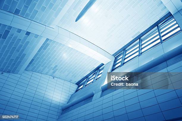 Foto de Interior Do Edifício e mais fotos de stock de Abstrato - Abstrato, Arquitetura, Azul