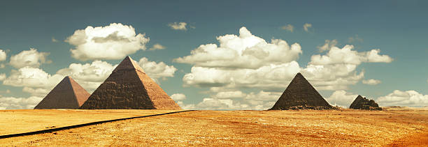 egipt 파노라마 파라미드 고해상도 - egypt pyramid ancient egyptian culture cloud 뉴스 사진 이미지