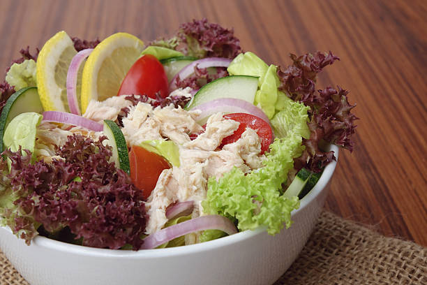 istock Fresh vegetable salad with tuna 502490018
