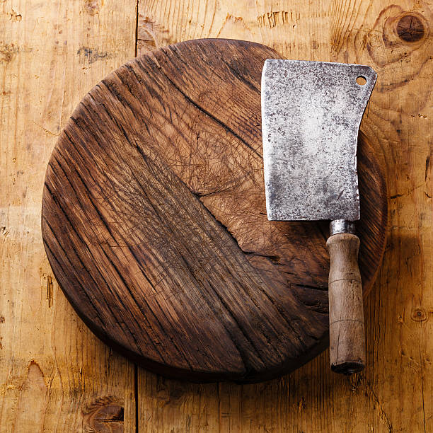 brett block und meat cleaver - butchers block stock-fotos und bilder