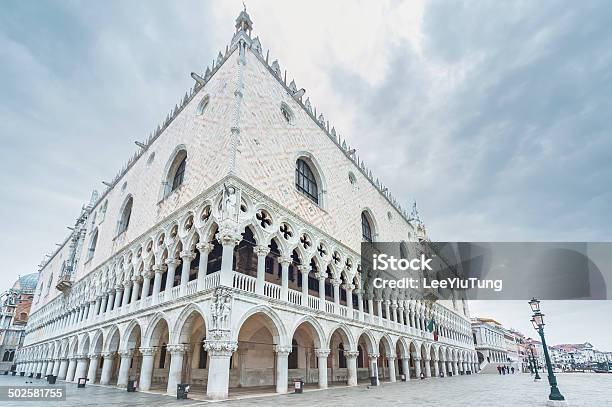 Foto de De Veneza e mais fotos de stock de Antiguidade - Antiguidade, Arcada, Arcaico