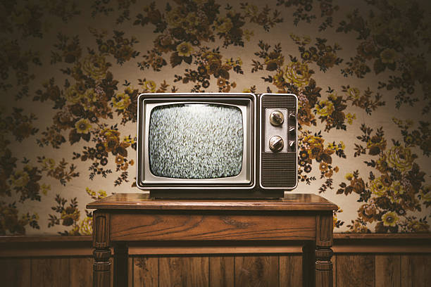 レトロなテレビと壁紙 - 1970s style ストックフォトと画像