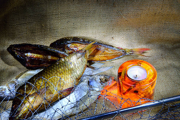 getrocknete fisch - halibut flatfish fish hanging stock-fotos und bilder