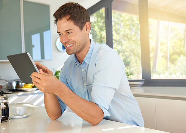 istock Keeping up with local events 502605425