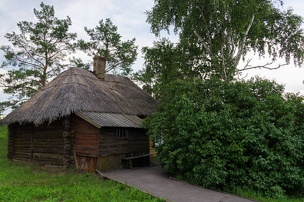 istock way to the old house 502606060