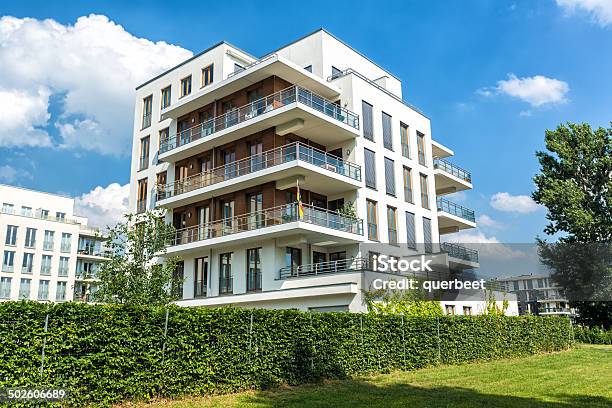 Appartement Block In Berlin Stockfoto und mehr Bilder von Außenaufnahme von Gebäuden - Außenaufnahme von Gebäuden, Im Freien, Loft