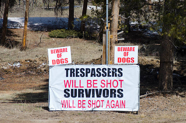 Trespassers Will Be Shot Sign A land owner lets trespassers know what will happen to them if they wander onto his property. There is plenty of copy space available for your own message. leadville stock pictures, royalty-free photos & images