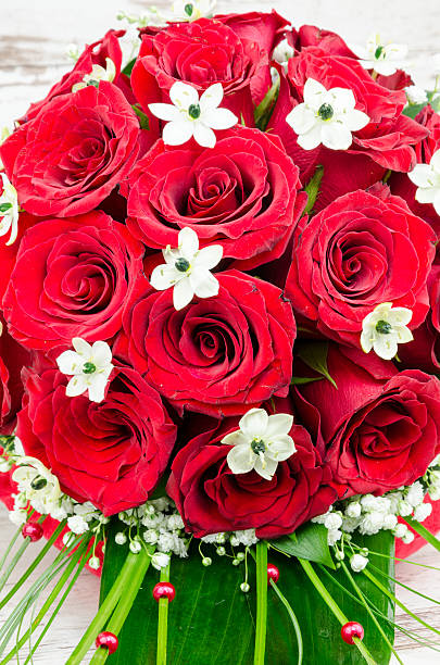 istock Beautiful bouquets of roses for a wedding 502620424