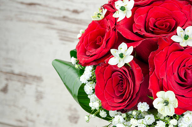 istock Beautiful bouquets of roses for a wedding 502620594
