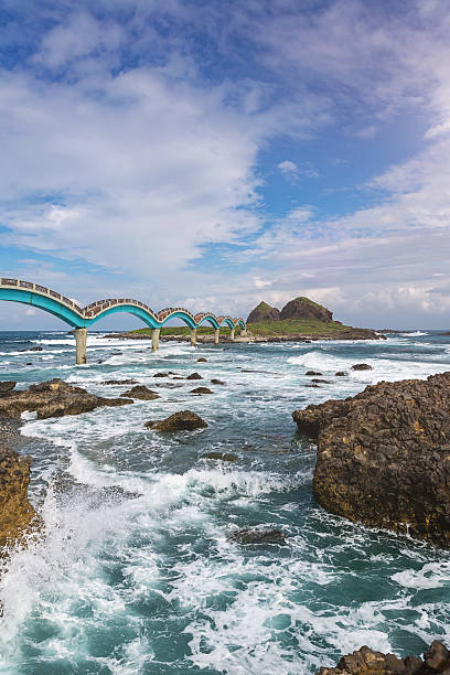 istock Taiwan Sansiantai Dragon Bridge Taitung 502631114