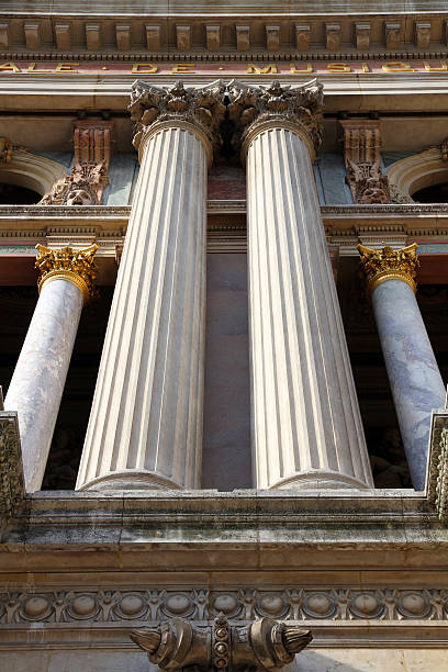 ópera de columnas - opera garnier european culture vertical tourist fotografías e imágenes de stock